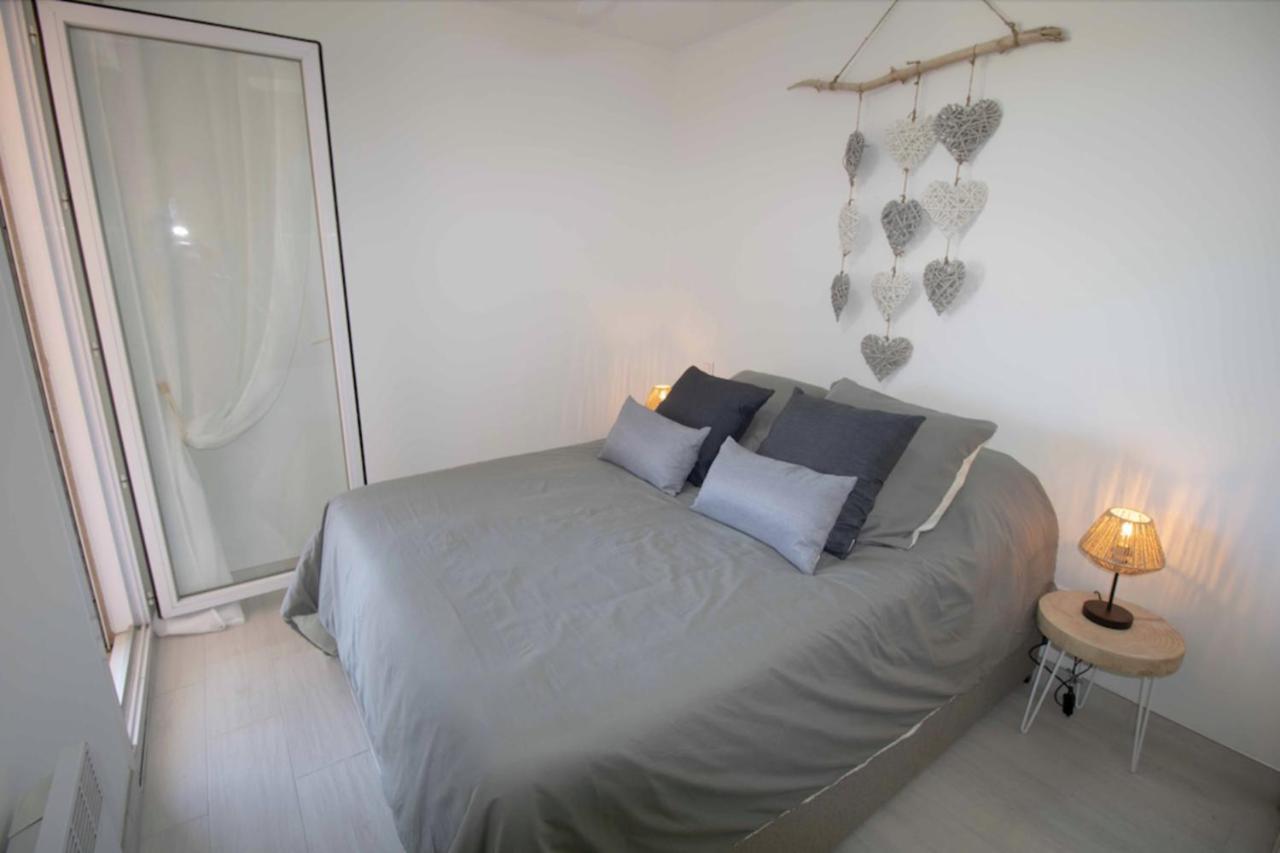 Bright Apt Of 32 M Renovated Near Town Fréjus Exterior photo